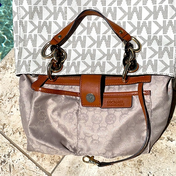 Michael Kors Cynthia Wht/Brn Sig. Coated Pebbled Leather Satchel/Tote/Crossbody - Picture 10 of 17